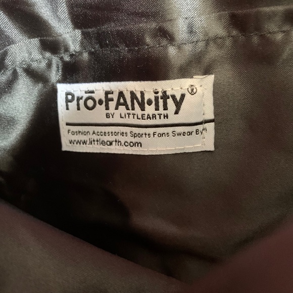 NFL Chicago Bears Quilted Saddlebag Breast Cancer - Picture 6 of 7